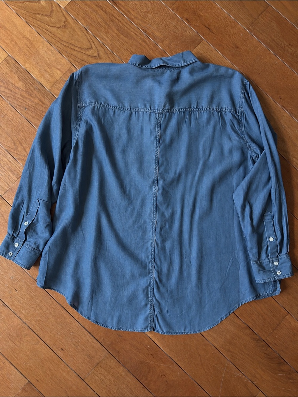 Crown & Ivy Tencel Chambray Button Down Shirt Blue 1X - Picture 2 of 6